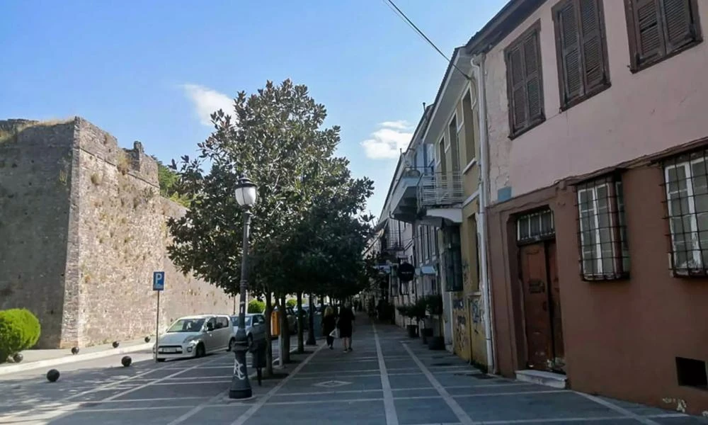 Γιάννενα: Ανήλικοι διακινούσαν ροζ βίντεο με 15χρονες – Εννέα συλλήψεις
